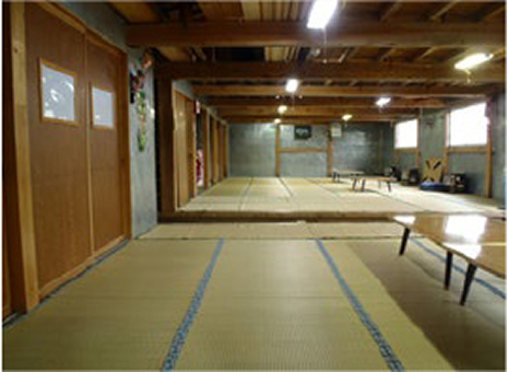  Shared room with tatami